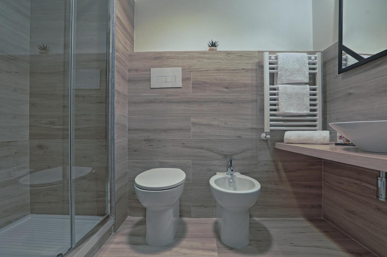Liberta Central Suites Palermo Bagian luar foto