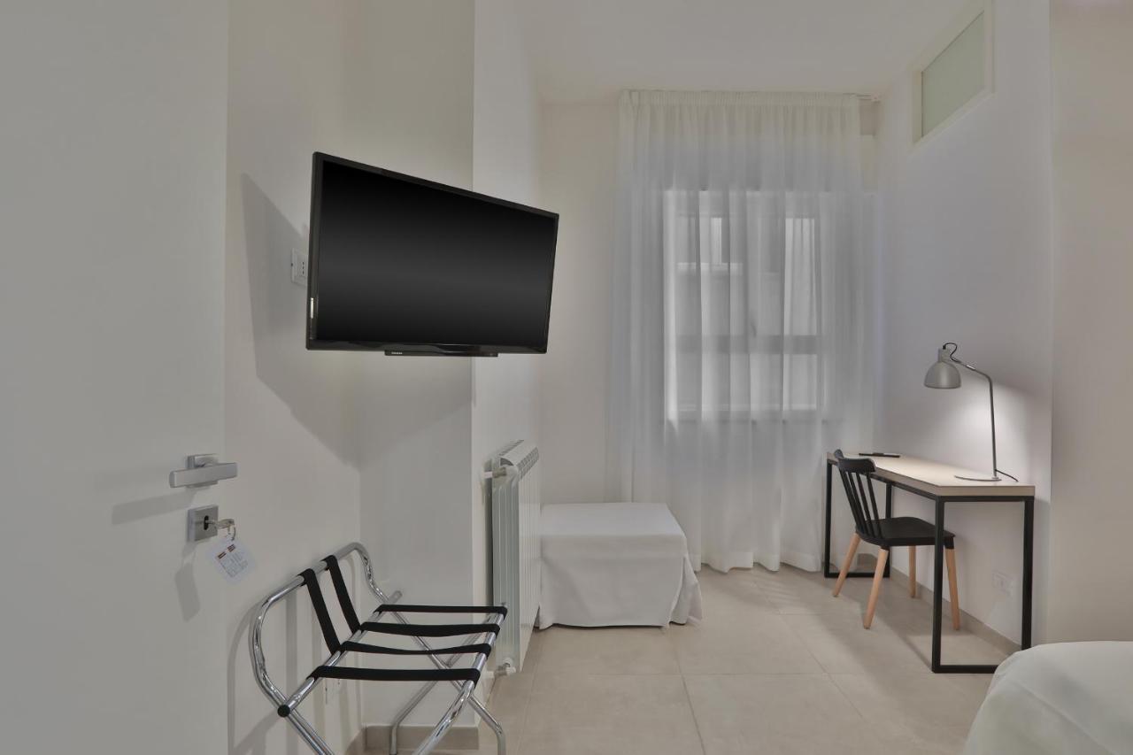 Liberta Central Suites Palermo Bagian luar foto